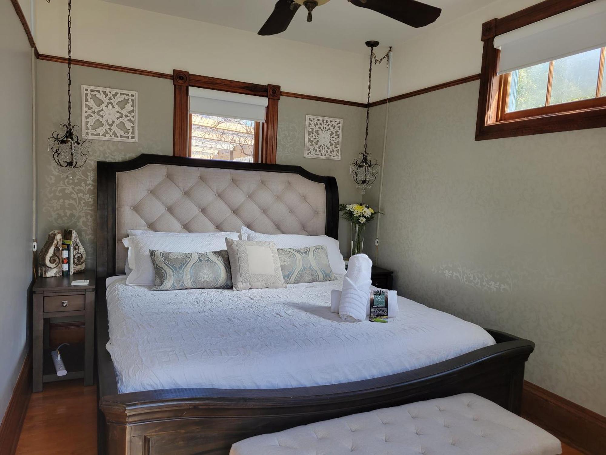 The Walnut Grove Bnb Harrow Bagian luar foto